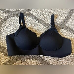 Black Breast Feeding Bra Chest Pads Removable Adjustable Straps Soft Bra